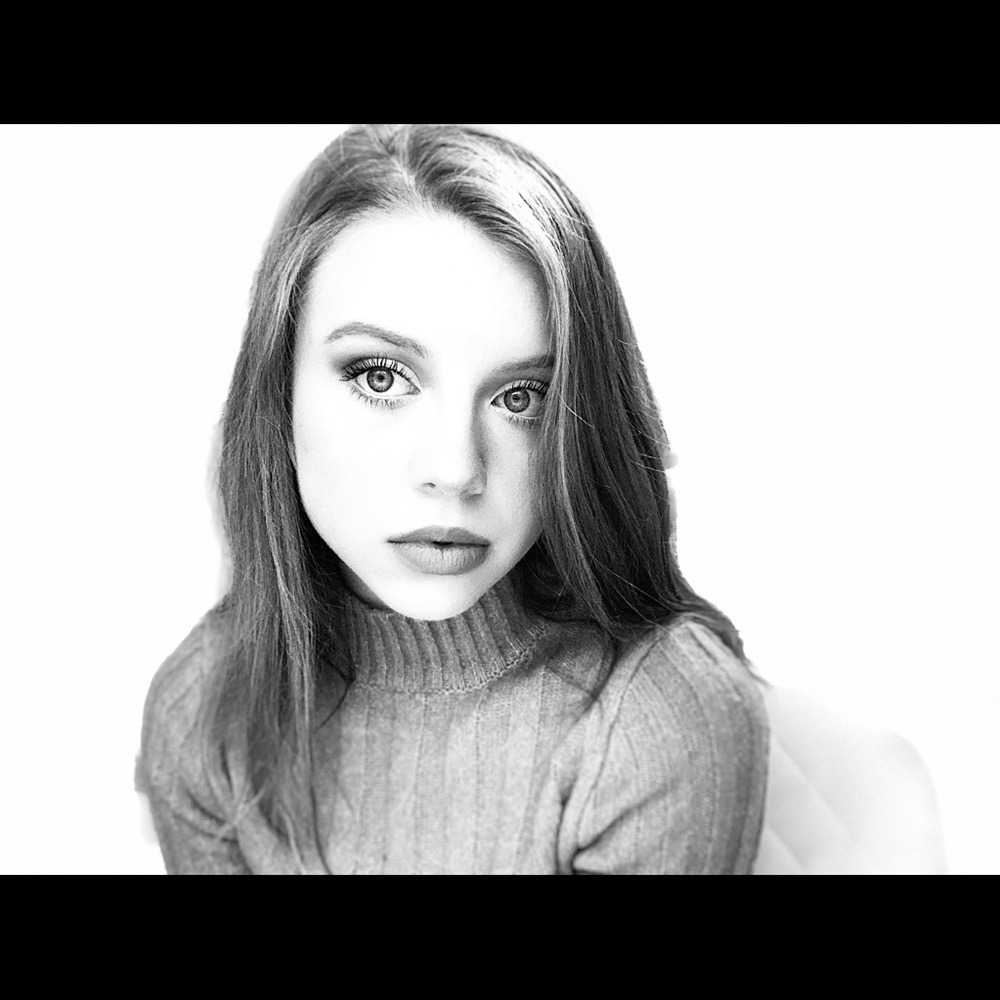 Meet your Posher, Em